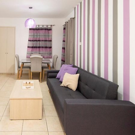 Viola Flat 303 Apartment Larnaca Ngoại thất bức ảnh