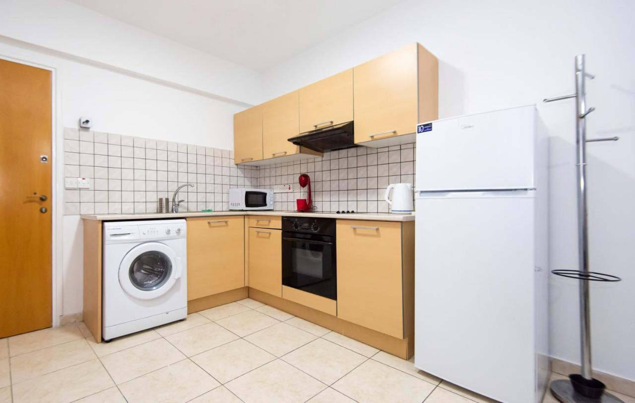 Viola Flat 303 Apartment Larnaca Ngoại thất bức ảnh